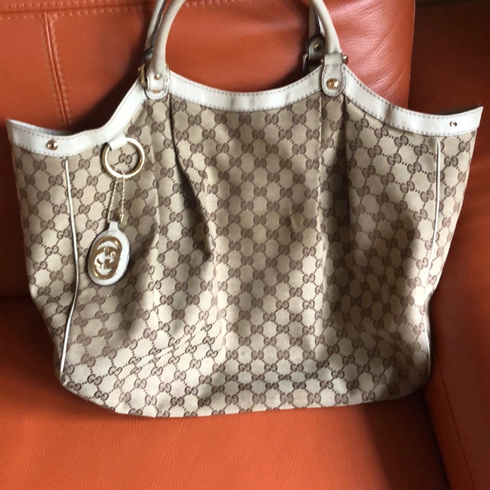 Gucci large sukey bag
